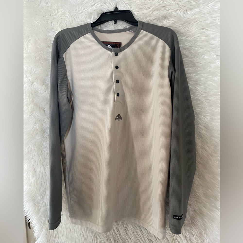 Nike ACG VINTAGE 1990’s RARE Ribbed Base Layer 1 Henley Shirt. Size XL
